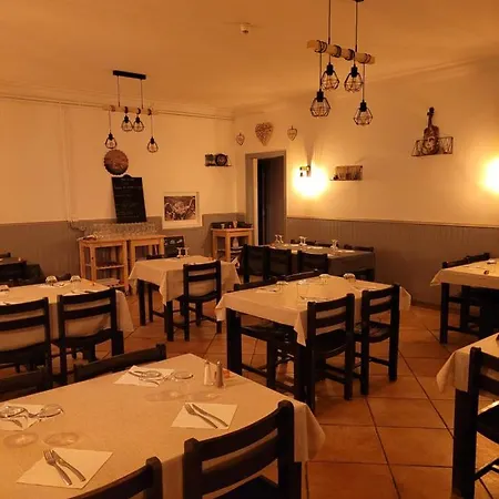 Hotel Auberge Le Georges Saint-Georges-de-Mons